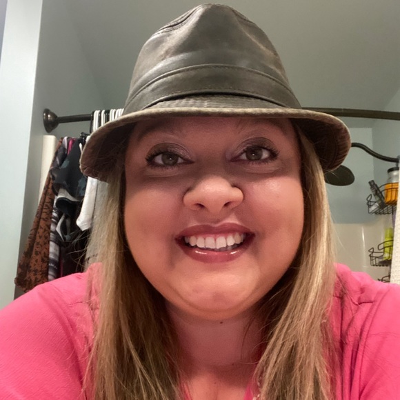 Meet your Posher, Jessica - Picture 5 of 11